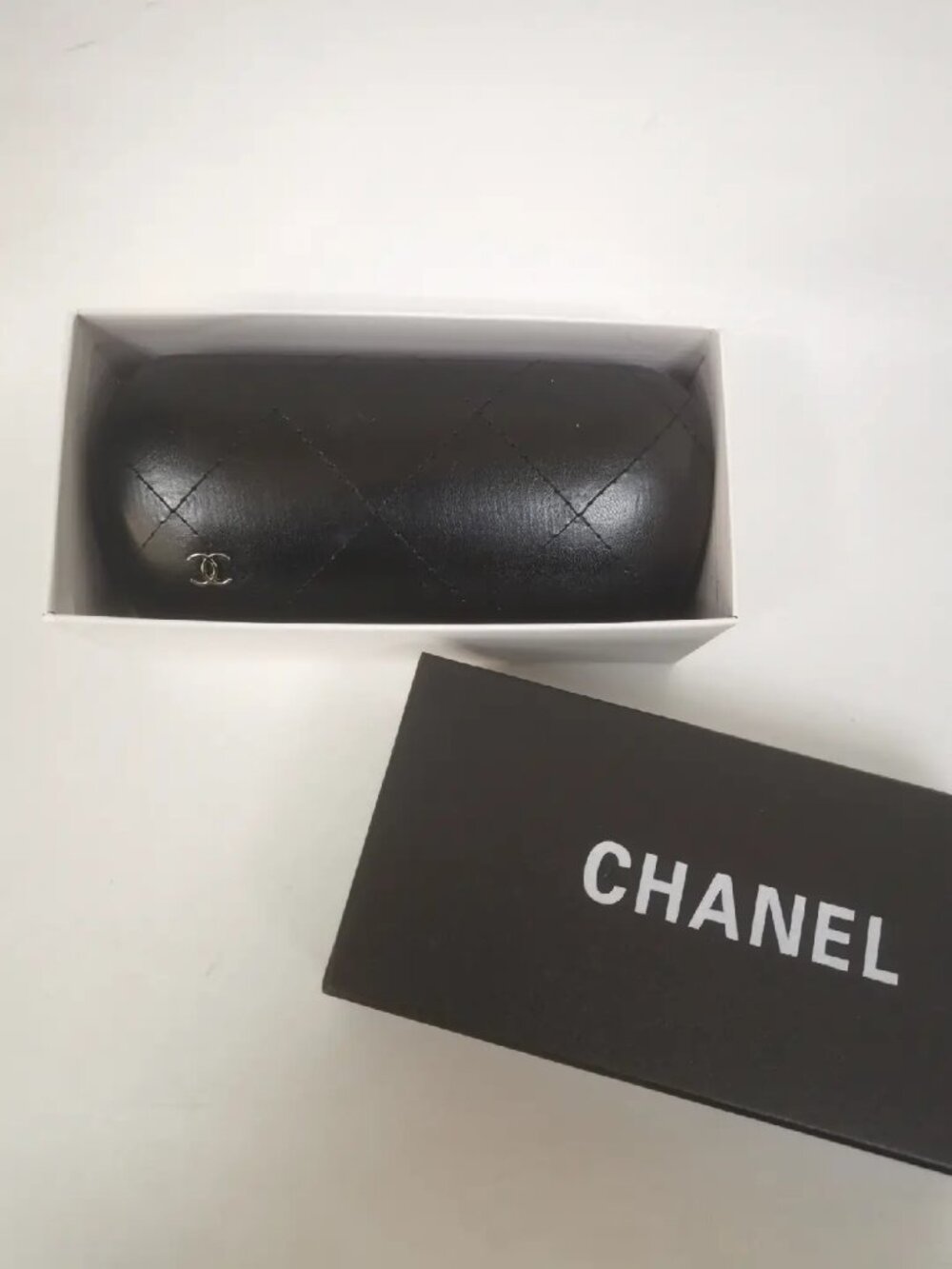 Pre-owned CHANEL Fashion Sunglasses Eyeglass Case Black